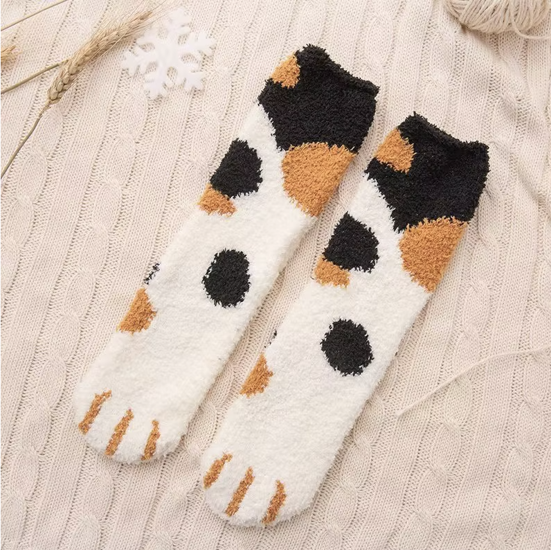 Flauschige Katzenpfoten-Socken